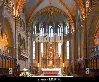 Matthias Kirche (ungarisch: Mátyás-templom) ist eine römisch-katholische Kirche in Budapest, Ungarn, liegt im Herzen von der Stadt Burg entfernt. Stockfoto