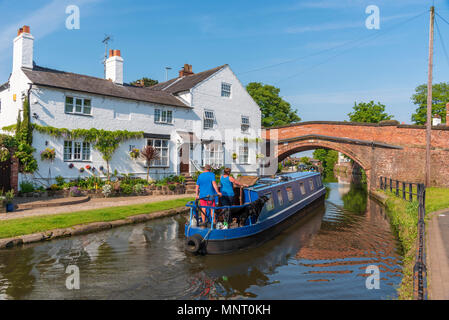 Lymm. Cheshire. North West England. Bridgewater Canal. Bridgewater House Stockfoto