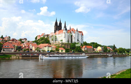 Mittelalterliche Schloss Albrechtsburg mit Blick auf die Elbe in Meißen, Deutschland Stockfoto