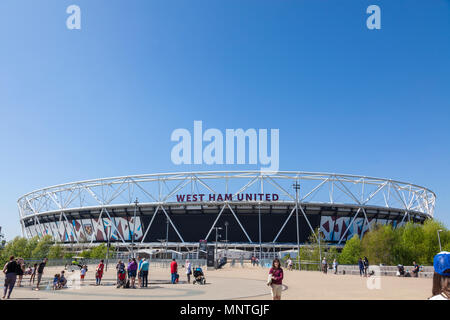 West Ham United Football Stadion an der Queen Elizabeth Olympic Park in London. Stockfoto