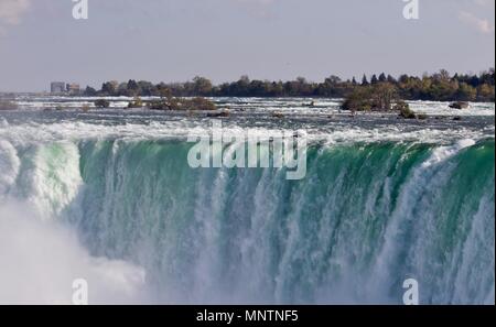 Bild mit einem leistungsfähigen Niagara Wasserfall Stockfoto