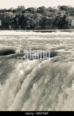 Postkarte mit einer leistungsstarken Niagara Wasserfall Stockfoto