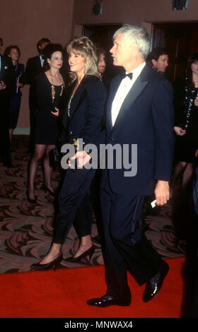 LOS ANGELES, Ca - 13. Januar: (L-R) Schauspielerin Jane Fonda und Ted Turner, der 12. jährlichen nationalen CableACE Award am 13 Januar, 1991 Teilnahme an der Wiltern Theater in Los Angeles, Kalifornien. Foto von Barry King/Alamy Stock Foto Stockfoto