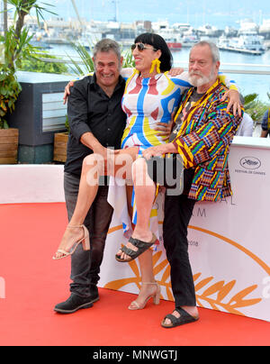 CANNES, Frankreich. 19. Mai 2018: Sergi Lopez, Rossy De Palma & Terry Gilliam am Fotoshooting für "dem Mann, der getötet Don Quixote" an der 71st Festival de Cannes Bild: Sarah Stewart Stockfoto