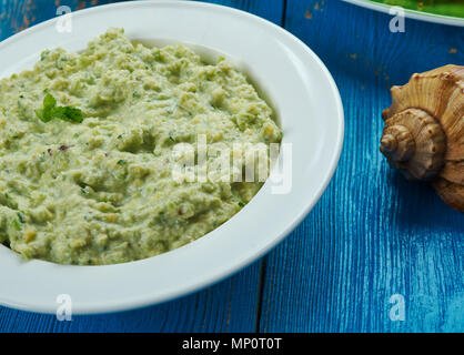 Mexikanische Küche, Avocado Salsa Verde, Traditionelle sortierten Azteken Gerichte, Ansicht von oben. Stockfoto