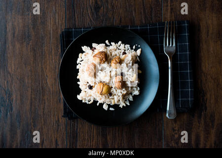 Türkische Kastanie Reis/Kestaneli Pilav. Traditionelle Speisen. Stockfoto