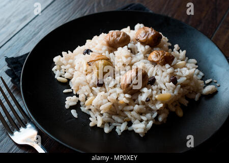 Türkische Kastanie Reis/Kestaneli Pilav. Traditionelle Speisen. Stockfoto