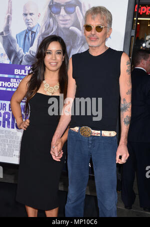 Billy Bob Thornton, Connie Angland017 am Unsere Marke ist Krise Premiere auf der TCL Chinese Theatre in Los Angeles. 26. Oktober 2015. Billy Bob Thornton, Connie Angland017 - - - - - - - - - - - - - Red Carpet Event, Vertikal, USA, Filmindustrie, Prominente, Fotografie, Bestof, Kunst, Kultur und Unterhaltung, Topix Prominente Fashion/Vertikal, Besten, Event in Hollywood Leben - Kalifornien, Roter Teppich und backstage, USA, Film, Stars, Film Stars, TV Stars, Musik, Promis, Fotografie, Bestof, Kunst, Kultur und Unterhaltung, Topix, Vertikal, Familie aus aus dem Ja Stockfoto