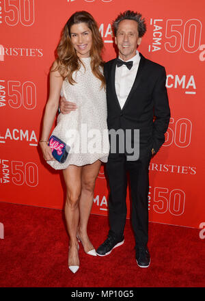 Brian Grazer, Veronica Smiley im LACMA 50th Ann. Gala 2015 im LACMA Museum in Los Angeles. 18. April 2015. Brian Grazer, Veronica Smiley - - - - - - - - - - - - - Red Carpet Event, Vertikal, USA, Filmindustrie, Prominente, Fotografie, Bestof, Kunst, Kultur und Unterhaltung, Topix Prominente Fashion/Vertikal, Besten, Event in Hollywood Leben - Kalifornien, Roter Teppich und backstage, USA, Film, Stars, Film Stars, TV Stars, Musik, Promis, Fotografie, Bestof, Kunst, Kultur und Unterhaltung, Topix, Vertikal, Familie von aus dem Jahr 2015, Anfrage tsuni@Gam Stockfoto