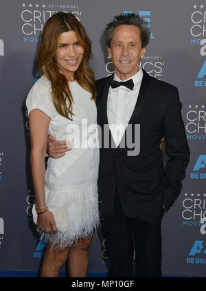 Brian Grazer, Veronica Smiley am 2015 Critics' Choice Movie Awards Im Palladium Theater in Los Angeles. Januar 15, 2015 Brian Grazer, Veronica Smiley - - - - - - - - - - - - - Red Carpet Event, Vertikal, USA, Filmindustrie, Prominente, Fotografie, Bestof, Kunst, Kultur und Unterhaltung, Topix Prominente Fashion/Vertikal, Besten, Event in Hollywood Leben - Kalifornien, Roter Teppich und backstage, USA, Film, Stars, Film Stars, TV Stars, Musik, Promis, Fotografie, Bestof, Kunst, Kultur und Unterhaltung, Topix, Vertikal, Familie von aus dem Jahr 2015, in Stockfoto