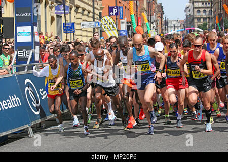 Manchester, Großbritannien. 20. Mai 2018. Die Elite mens Rennen an der Great Manchester Run, Manchester, 20. Mai 2018 (C) Barbara Cook/Alamy leben Nachrichten Stockfoto