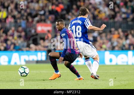 Spanien - 20. Mai: FC Barcelona defender Nelson Semedo (2) und Real Sociedad San Sebastián Mittelfeldspieler Mikel Oyarzabal (18) Während des Spiels zwischen dem FC Barcelona gegen Real Sociedad für die Runde 38 der Liga Santander, spielte im Camp Nou Stadion am 20. Mai 2018 in Barcelona, Spanien. (Credit: Mikel Trigueros/Urbanandsport/Cordon Cordon Drücken Drücken) Stockfoto