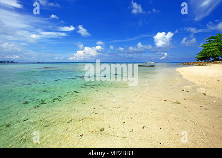 Lengkuas Insel Belitung in Indonesien Stockfoto