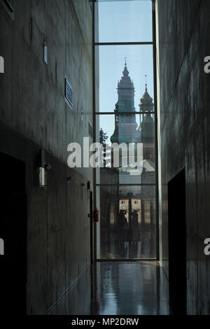 Poznan, Polen, 30. April 2018: Einrichtung von Porta Posnania (ICHOT Poznan Tor) interaktives Museum an einem sonnigen Tag Stockfoto