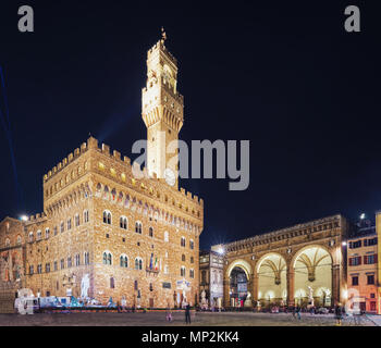 Florenz, Italien - 16. Oktober 2016: Alte Palast, Palazzo Vecchio auf Platz von Signora, die Piazza della Signoria in Florenz in Italien im Sommer. Bis spät in die n Stockfoto