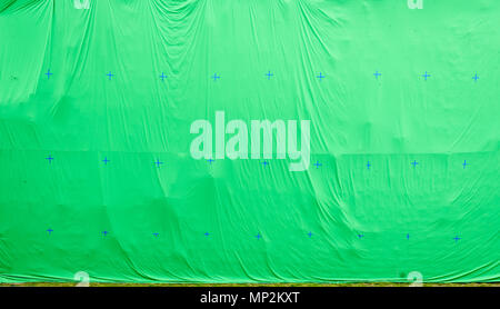Giant Green Screen Chroma Key Hintergrund auf kommerzielle eingestellt. Große grüne Hintergrund für spezielle Effekte in der Postproduktion. Stockfoto