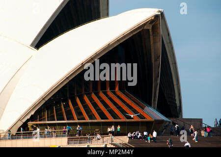 SYDNEY, AUSTRALIEN - 6. April 2018: Iconic Opernhaus am Circular Quay Stockfoto