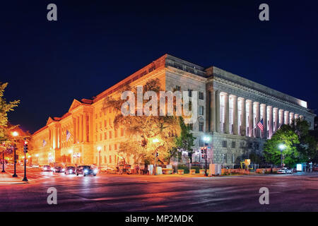 Internal Revenue Service Gebäude in Washington D.C., USA. Es ist der Sitz der Internal Revenue Service. Es ist in der Bundesrepublik Trian entfernt Stockfoto