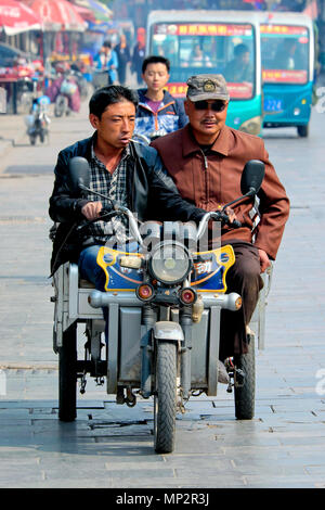 Drei Rad Taxi, alte Stadt von Pingyao, Shanxi Province, China Stockfoto