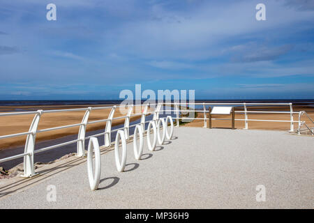 Abstellplätze an der Promenade in Rhyl Denbighshire Wales UK Stockfoto