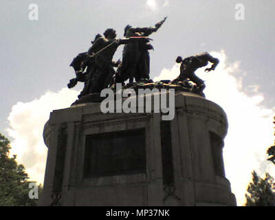 Monumento Nacional de Costa Rica. Español: Costa Rica celebró El 15 de Septiembre de 2010, 189 años Desde la independencia de España y de la Capitania de Guatemala, en el marco de las celebraciones se llevaron ofrendas al Monumento Nacional, como agradecimiento a los caidos de las Batallas de 1856 contra Los filibusteros de Estados Unidos. . 15. September 2010. Oskuridad 904 Monumento Nacional de Costa Rica Stockfoto
