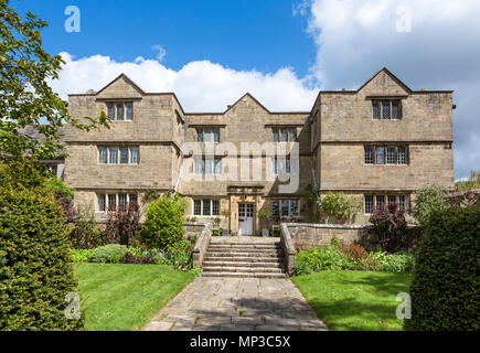 Eyam Hall, Eyam, Peak District, Derbyshire, England, UK. Eyam wird manchmal als die Pest Dorf bezeichnet. Stockfoto