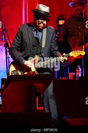 Liverpool, UK, Elvis Costello - Führt-at-Liverpool Philharmonic, Kredit Ian Fairbrother Stockfoto