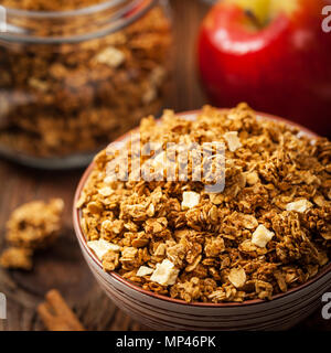 Apple Cinnamon Granola Frühstück Stockfoto