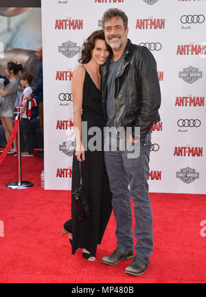 Jeffrey Dean Morgan und Hilarie Burton035 Ankunft auf dem Ant Mann Premiere auf der Dolby Theatre in Los Angeles. 29. Juni 2015. Jeffrey Dean Morgan und Hilarie Burton035 - - - - - - - - - - - - - Red Carpet Event, Vertikal, USA, Filmindustrie, Prominente, Fotografie, Bestof, Kunst, Kultur und Unterhaltung, Topix Prominente Fashion/Vertikal, Besten, Event in Hollywood Leben - Kalifornien, Roter Teppich und backstage, USA, Film, Stars, Film Stars, TV Stars, Musik, Promis, Fotografie, Bestof, Kunst, Kultur und Unterhaltung, Topix, Vertikal, Familie aus aus dem Jahr 2 Stockfoto