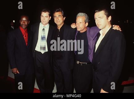Rat Pack castRat Pack Veranstaltung in Hollywood Leben - Kalifornien, Red Carpet Event, USA, Filmindustrie, Prominente, Fotografie, Bestof, Kunst, Kultur und Unterhaltung, Topix prominente Mode, Besten, Hollywood Leben, Event in Hollywood Leben - Kalifornien, roten Teppich und backstage, Promis, Kultur, Kultur und Unterhaltung, Fotografie, Menschen aus der Cast, TV-Show und warf Anfrage tsuni@Gamma-USA.com, 1993 bis 1999 Jemand aus einem Guss Stockfoto
