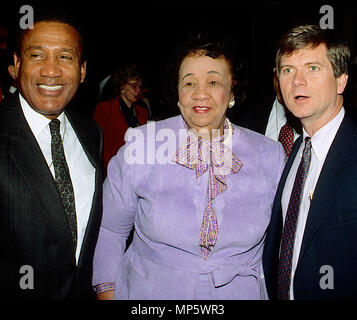 Washington, DC., USA, 9. Januar 1990 Andrew Young, Dorothy Höhe und Lee Atwater, an der Rezeption für MLK, Federal Urlaub. Credit: Mark Reinstein/MediaPunch Stockfoto