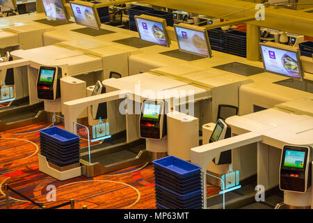 2018. Draufsicht eines automatisierten Beutelabwurfsystems am Changi Airpot Terminal 1. Singapur Stockfoto