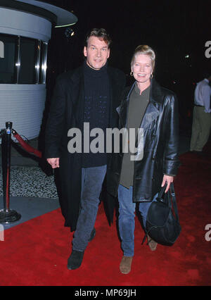 Swayze Patrick & Niemi Patrick Swayze Lisa Niemi & Lisa Event in Hollywood Leben - Kalifornien, Red Carpet Event, USA, Filmindustrie, Prominente, Fotografie, Bestof, Kunst, Kultur und Unterhaltung, Topix prominente Mode, Besten, Hollywood Leben, Event in Hollywood Leben - Kalifornien, Roter Teppich und backstage, Film Stars, TV Stars, Musik, Promis, Topix, Bestof, Kunst, Kultur und Unterhaltung, vertikal, eine Person, Fotografie, drei Viertel, 1993 bis 1999, Anfrage tsuni@Gamma-USA.com, Kredit Tsuni/USA,======== Red Carpet Event, USA, Filmindustrie, Prominente, Foto Stockfoto