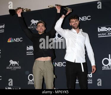 Las Vegas, NV, USA. 20 Mai, 2018. Alex Pall, Andrew Taggart, Chainsmokers in der Presse Raum für Billboard Music Awards 2018 - Presse, MGM Grand Garden Arena in Las Vegas, NV 20. Mai 2018. Credit: Priscilla Grant/Everett Collection/Alamy leben Nachrichten Stockfoto