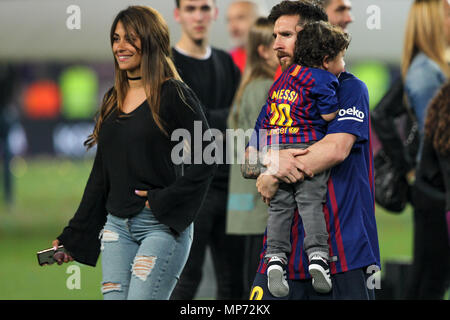 Barcelona, 20. Mai: Lionel Messi vom FC Barcelona mit seinem Sohn Ciro und seine Frau Antonella Roccuzzo Stockfoto