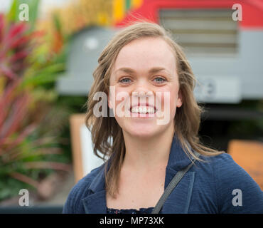 Royal Hospital Chelsea, London, Großbritannien. 21. Mai, 2018. Drücken Sie Tag für die Rhs Chelsea Flower Show 2018. Foto: British Paralympian Schwimmer Ellie Simmonds OBE im Flower Show. Credit: Malcolm Park/Alamy Leben Nachrichten. Stockfoto