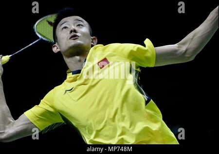 Bangkok, Thailand. 21 Mai, 2018. Chen Lange von Team China gegen Brice Leverdez Team France während der BWF Thomas Cup 2018 Gruppe A Match in Bangkok, Thailand, am 21. Mai 2018 konkurriert. Credit: Wang Shen/Xinhua/Alamy leben Nachrichten Stockfoto