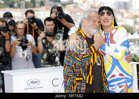 Terry Gilliam und Rossy de Palma an der Getoetete Don Quixote" fotoshooting während der 71St Cannes Film Festival im Palais des Festivals am 19. Mai 2018 in Cannes, Frankreich | Verwendung weltweit Stockfoto