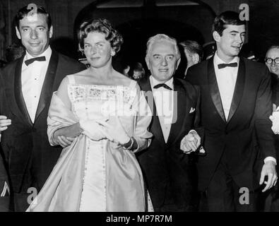 Yves Montand, Ingrid Bergman, Anatole Litvak, Anthony Perkins, Cannes Film Festival 1961 Stockfoto