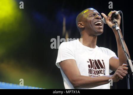 Liverpool, Großbritannien, Leuchtturm Familie Singer xarume - baiyewu führt bei glatten Radio am Wasser credit Ian Fairbrother/Alamy Stockfoto