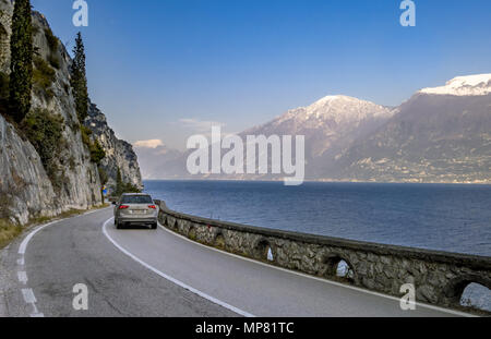 Die Gardesana Occidentale, der Straße am Gardasee, Italien Stockfoto
