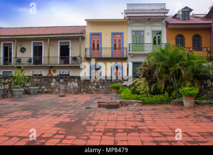 PANAMA CITY, Panama - 20. APRIL 2018: Panama, Casco Veijo ist historischen kolonialen Zentrum von Panama City. Stadtbild - Altstadt - koloniale Architektur Stockfoto