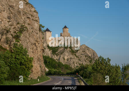 Golubac Festung/Burg, im 14. Jahrhundert gebaut, am Ufer der Donau in Serbien Stockfoto