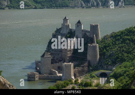 Golubac Festung/Burg, im 14. Jahrhundert gebaut, am Ufer der Donau in Serbien Stockfoto