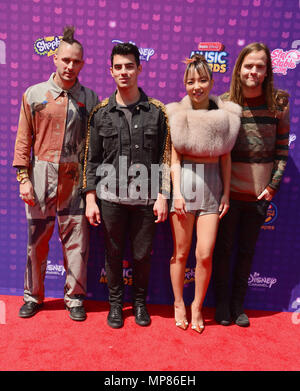 Cole Whittle, Joe Jonas, JinJoo Lee und Jack Lawless von dnce am RDMA-Radio Disney Music Awards 2016 auf der Microsoft Theater in Los Angeles. April, 30, 2016. Cole Whittle, Joe Jonas, JinJoo Lee und Jack Lawless von dnce Ereignis in Hollywood Leben - Kalifornien, Red Carpet Event, USA, Filmindustrie, Prominente, Fotografie, Bestof, Kunst, Kultur und Unterhaltung, Topix prominente Mode, Besten, Hollywood Leben, Event in Hollywood Leben - Kalifornien, Roter Teppich und backstage, Film Stars, TV Stars, Musik, Promis, Kunst, Kultur und Unterhaltung, vertikal, eine Person, Photog Stockfoto