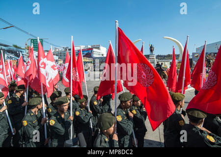 Thailändische Soldaten an einer Parade auf dem traditionellen Elephant Round Up Festival in der Stadt Surin im Isaan in Thailand. Thailand, Isan, Surin, November, 201 Stockfoto