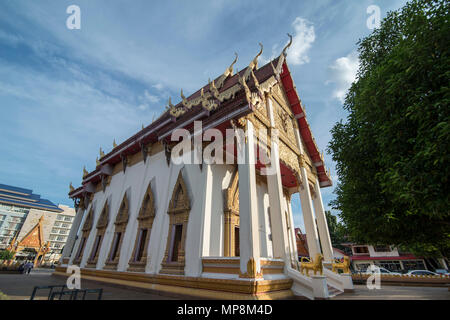 Der wat Burapharam in der Stadt Surin in Isaan im Nordosten von Thailand. Thailand, Isan, Surin, November, 2017 Stockfoto