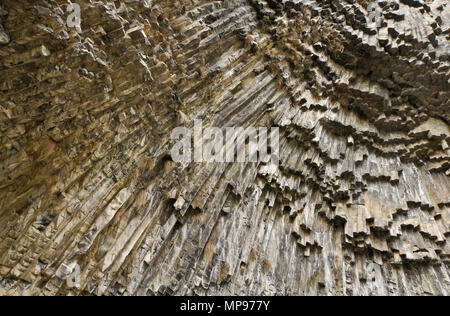 Geologische Formation der achteckige Basaltsäulen im Garni Schlucht die Symphonie der Steine, Garni, Armenien, Stockfoto