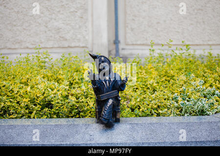 Abbildung eines gnome Professor auf dem nankiera Square in Breslau Stockfoto