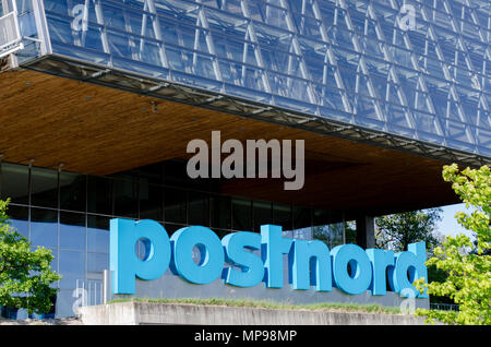 Solna, Schweden - 19. Mai 2018. Die headqurters der Post Firma Postnord namens "Arken'. Stockfoto